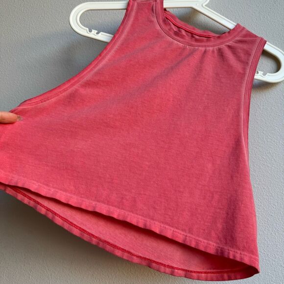 Lululemon Cut Back Crop Tank Pink Red Sleeveless Muscle Tank Size 4/6 Lightweigh - Picture 2 of 4